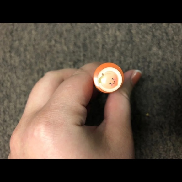 Too Faced Poppin’ Peach Lip Gloss - Picture 2 of 4